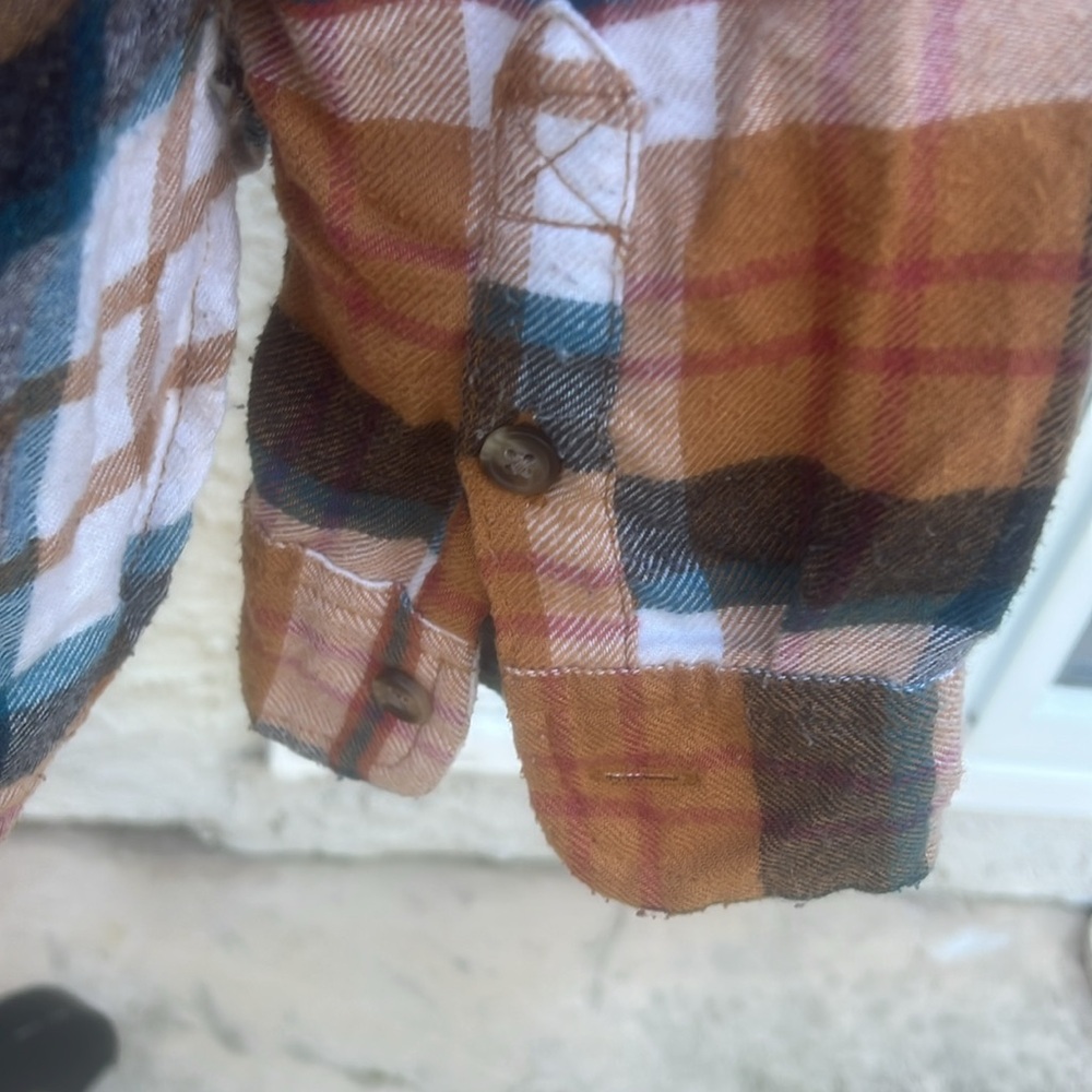 American Eagle AHH -AMAZINGLY Soft Boyfriend Fit Tan Plaid Flannel Womens Size L - Picture 3 of 6